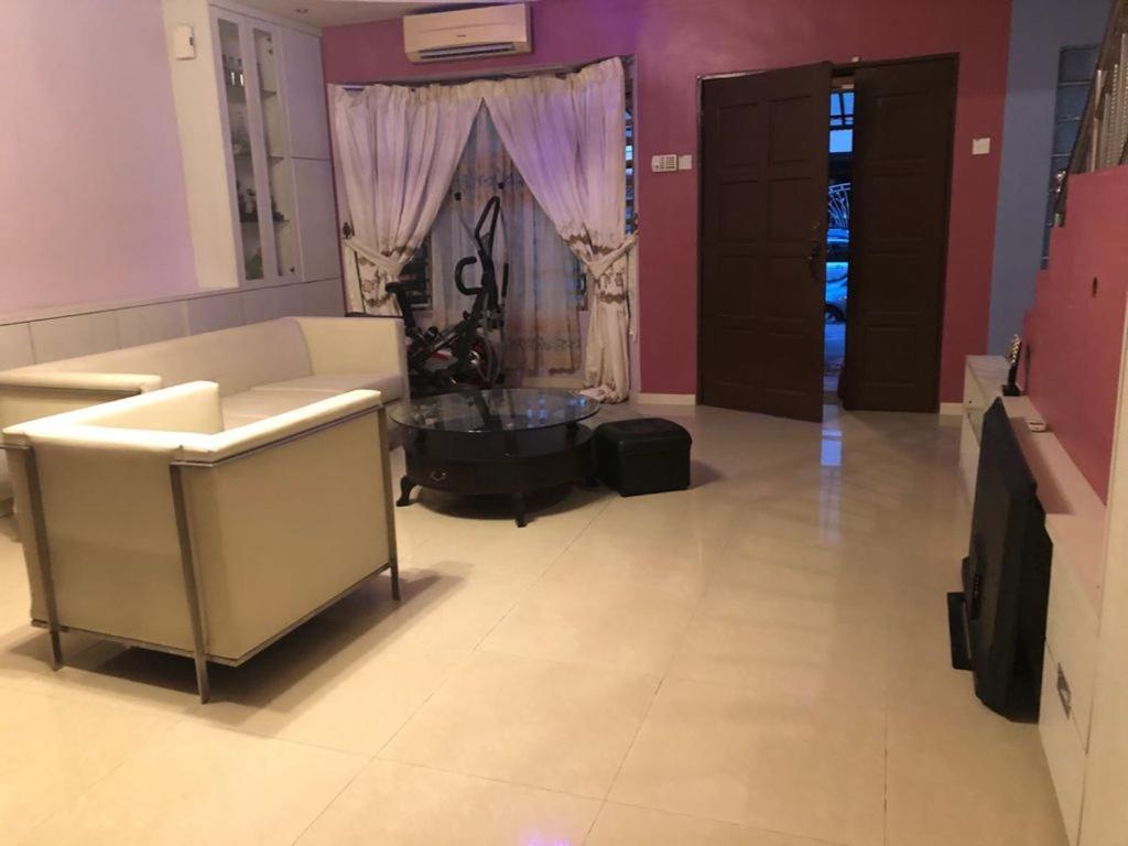 Bukit Indah Homestay Bentong Exterior photo
